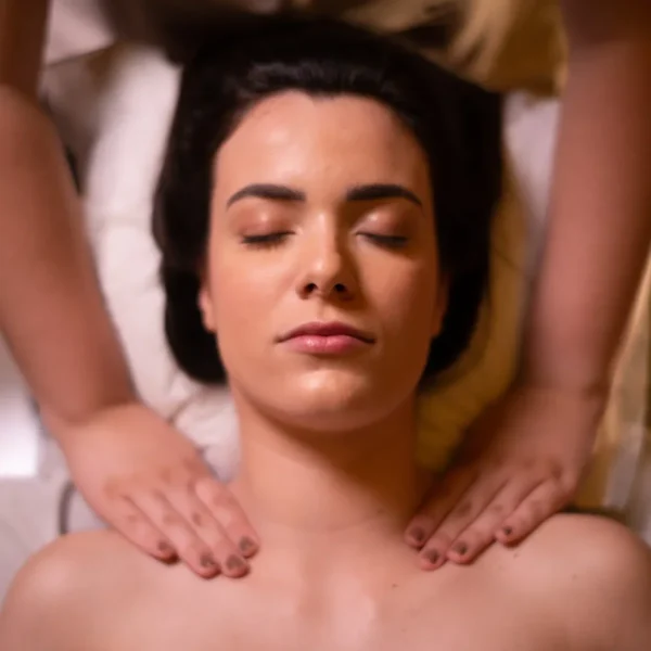 Massagem Crânio Facial — Shizen Day Spa