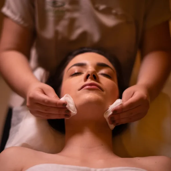 Máscara Facial — Shizen Day Spa
