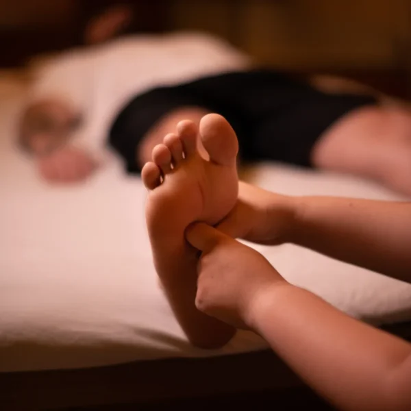 Reflexologia nos Pés — Shizen Day Spa